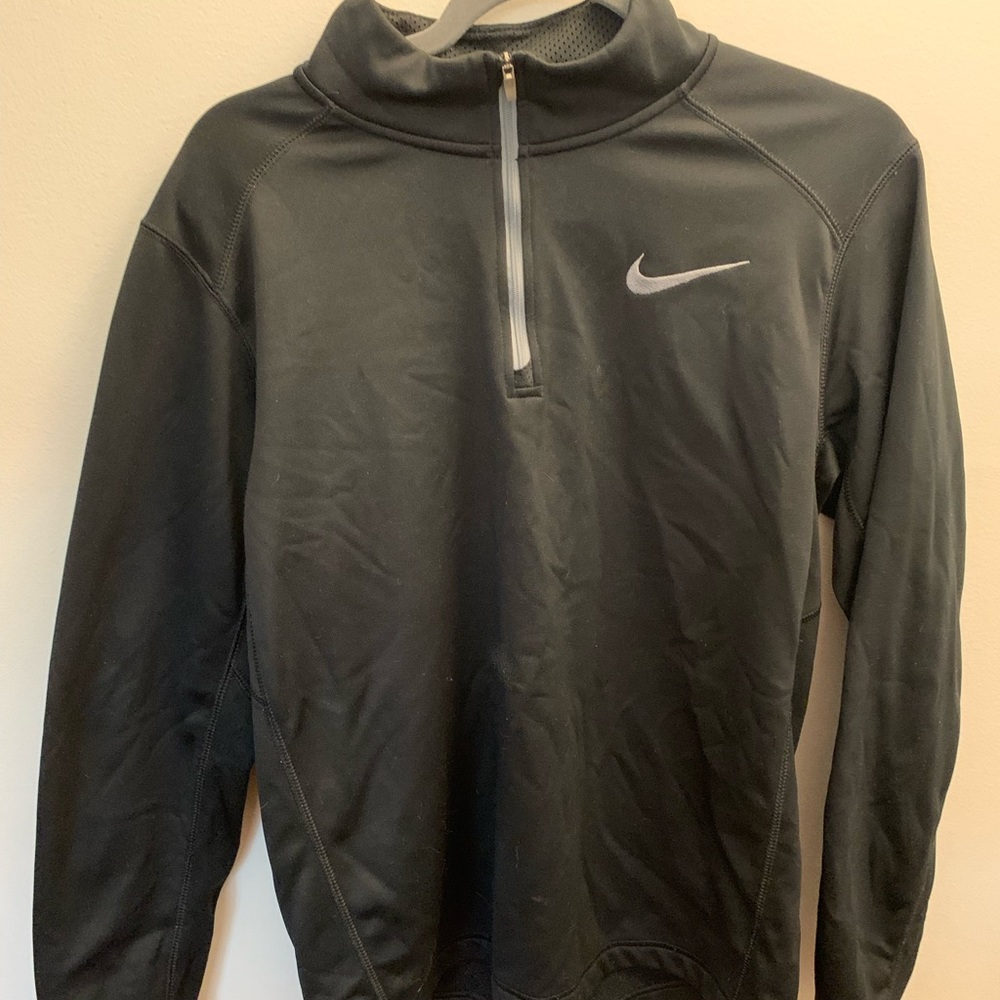 Nike Men’s quarter zip sweatshirt